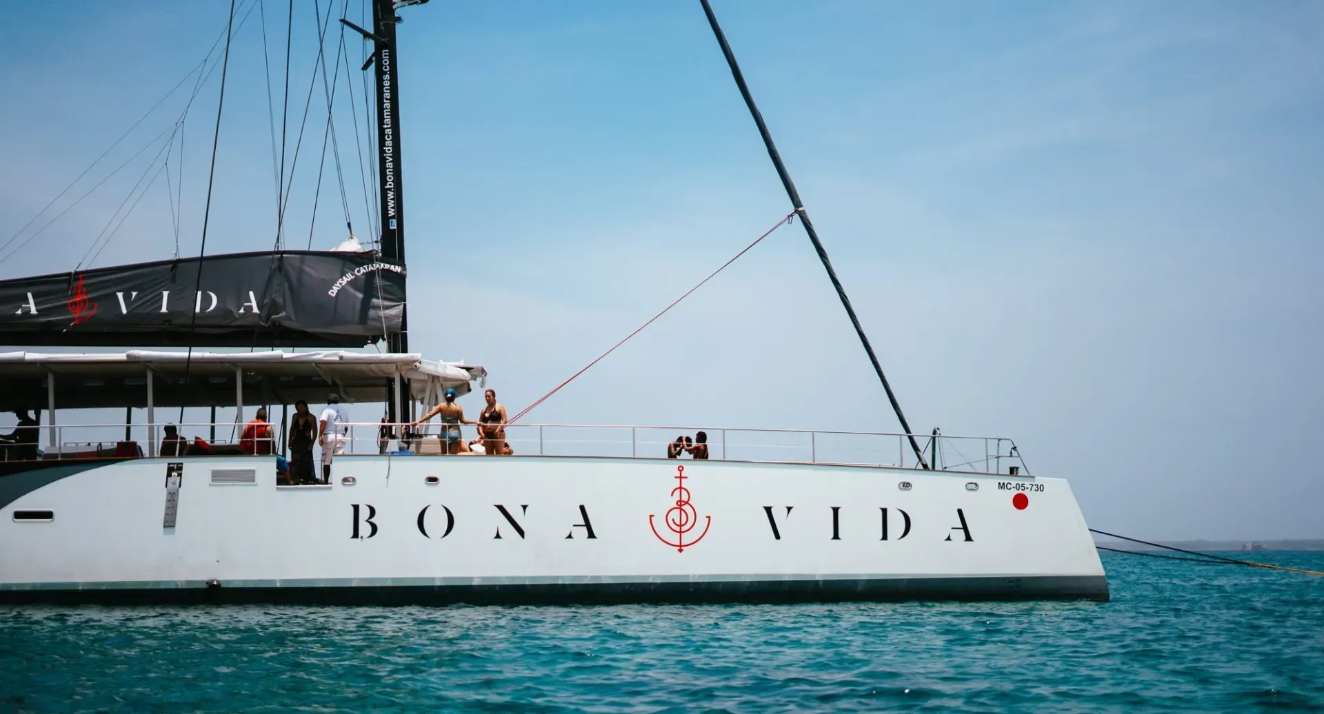 Pasadía en Catamarán BONAVIDA – Islas del Rosario, Cartagena