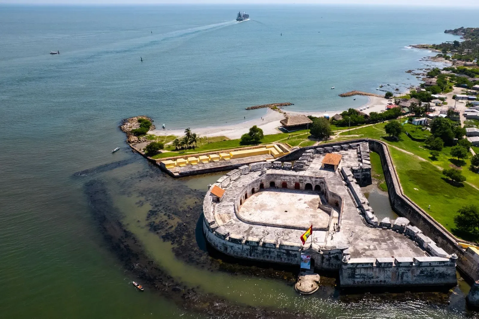 Morena Beach Club Estándar + Fuerte Bocachica – Cartagena, Cartagena